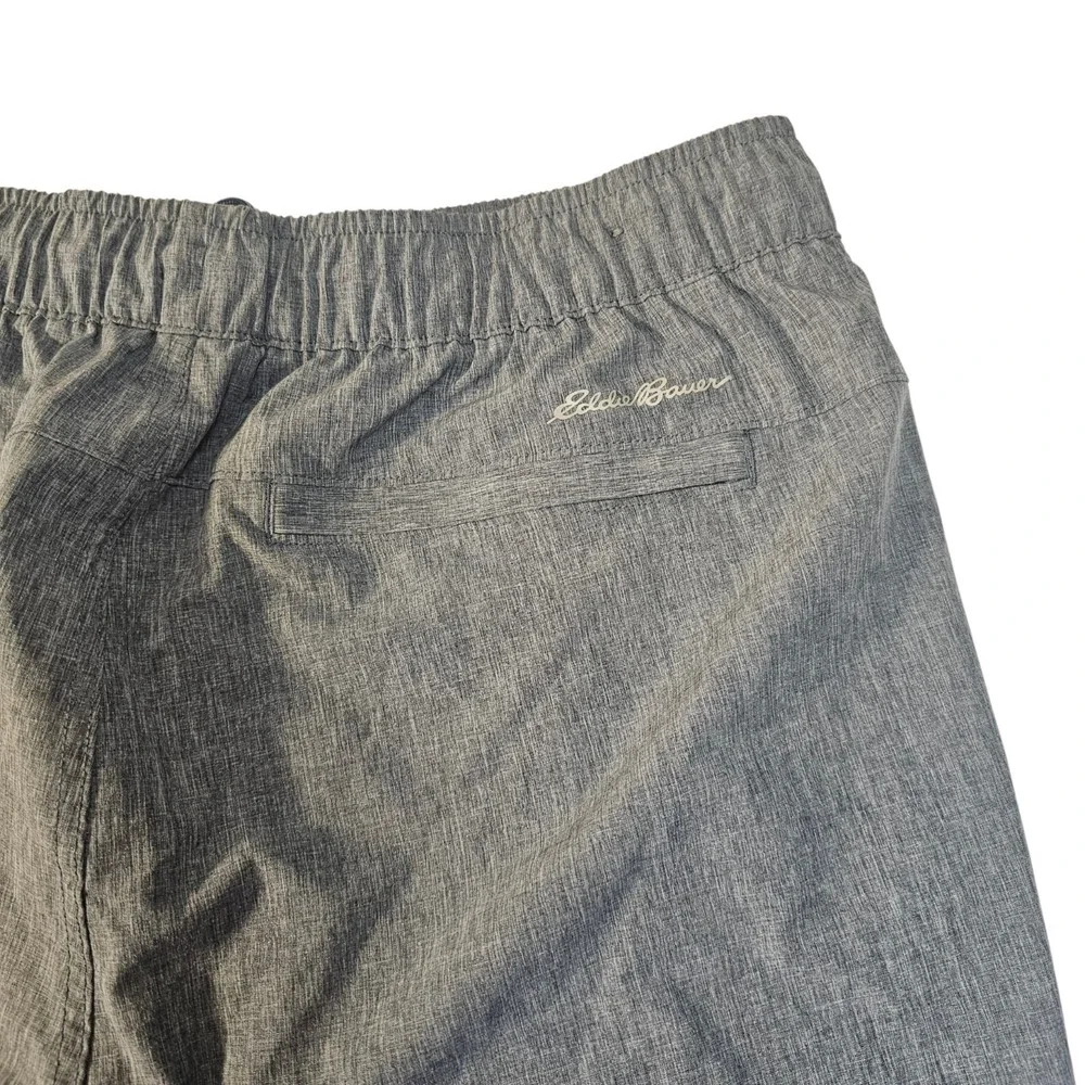 Eddie Bauer Men's Gray Heathered Drawstring Shorts -‎ Size Large (L/G)